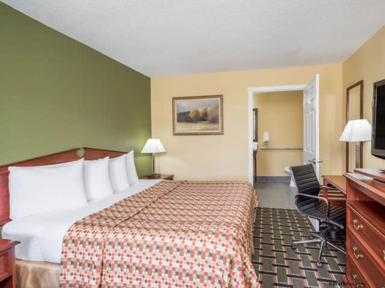 Howard Johnson by Wyndham Dalton – Comfortable, Affordable Stays in Northwest Georgia