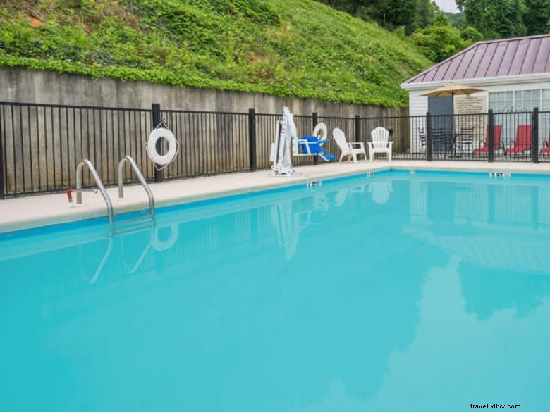 Howard Johnson by Wyndham Dalton – Comfortable, Affordable Stays in Northwest Georgia