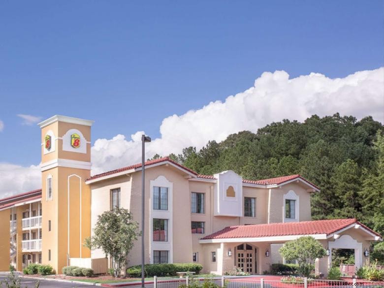 Super 8 by Wyndham – Austell, Georgia: Your Comfortable Stay in Atlanta Metro