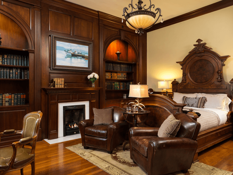 Twelve Oaks Bed & Breakfast: Historic Comfort in Covington, GA