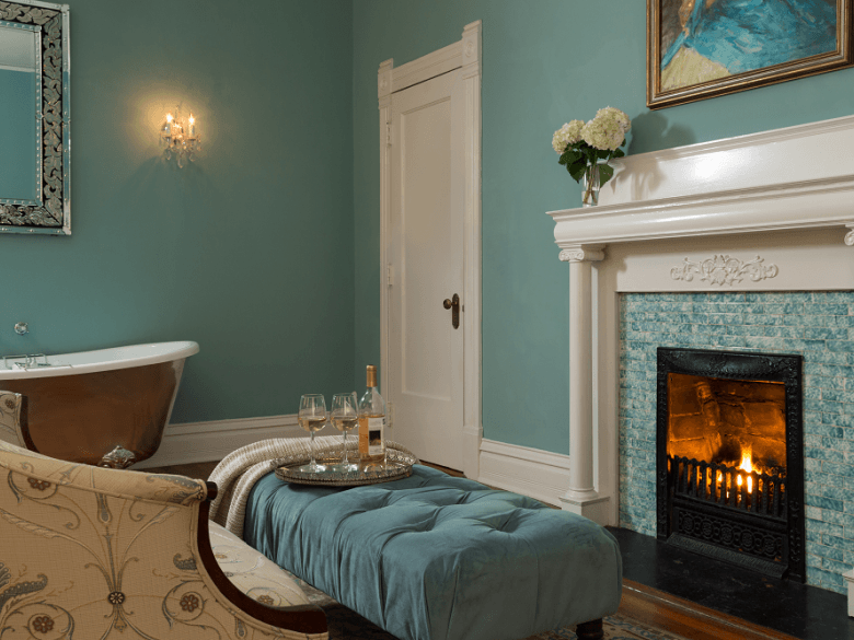 Twelve Oaks Bed & Breakfast: Historic Comfort in Covington, GA