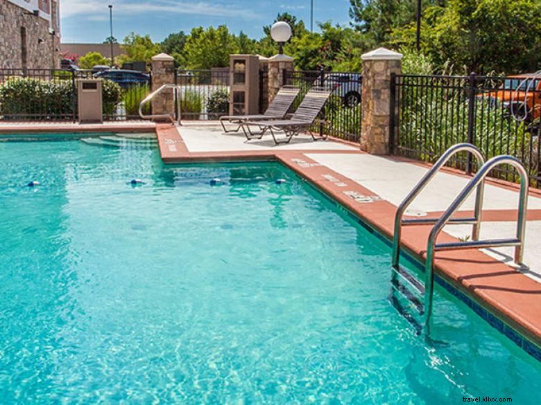 Hyatt Place Columbus-North – Comfortable Queen-Bed Rooms with Seasonal Outdoor Pool