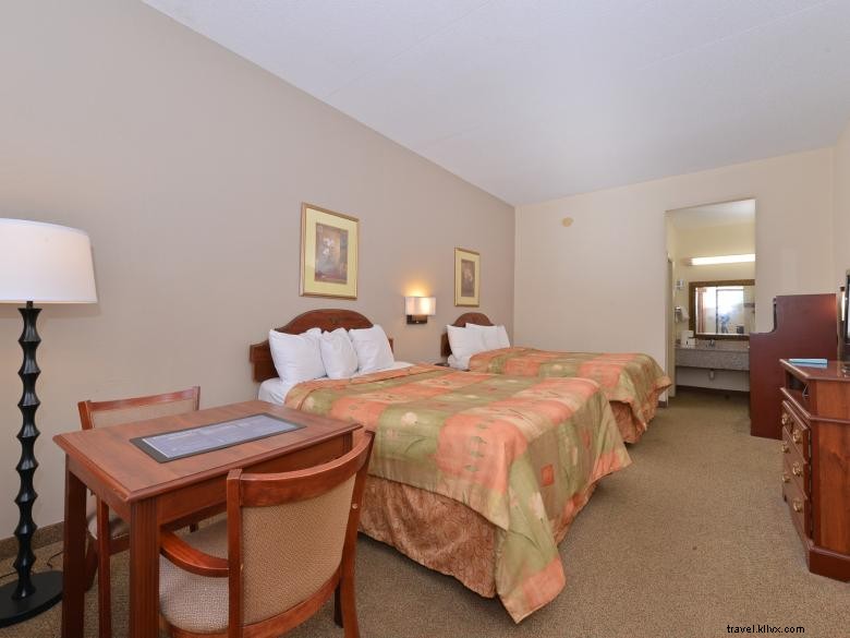 Econo Lodge Inn & Suites – Comfortable Stay Near Chickamauga Battlefield, Fort Oglethorpe, GA