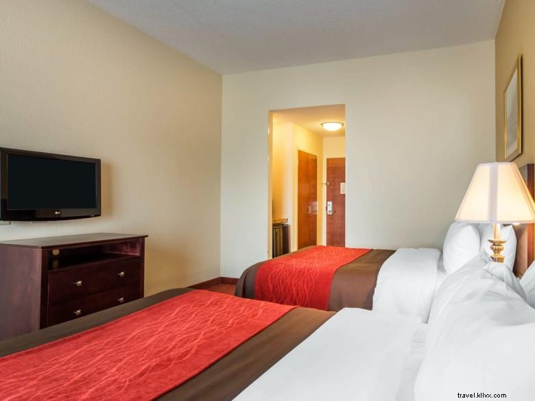 Comfort Inn Blackshear – Comfortable Rooms & Great Service