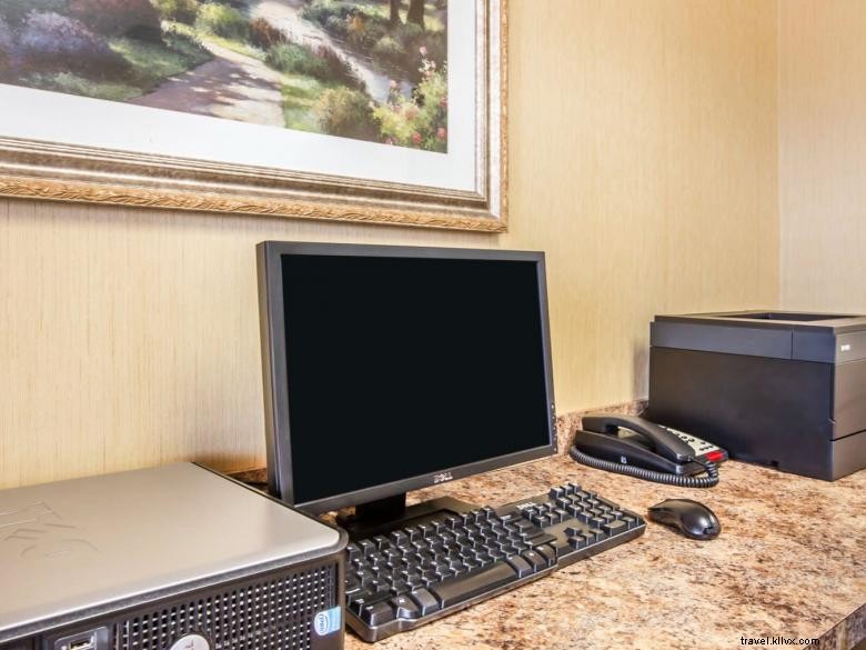 Comfort Inn Blackshear – Comfortable Rooms & Great Service