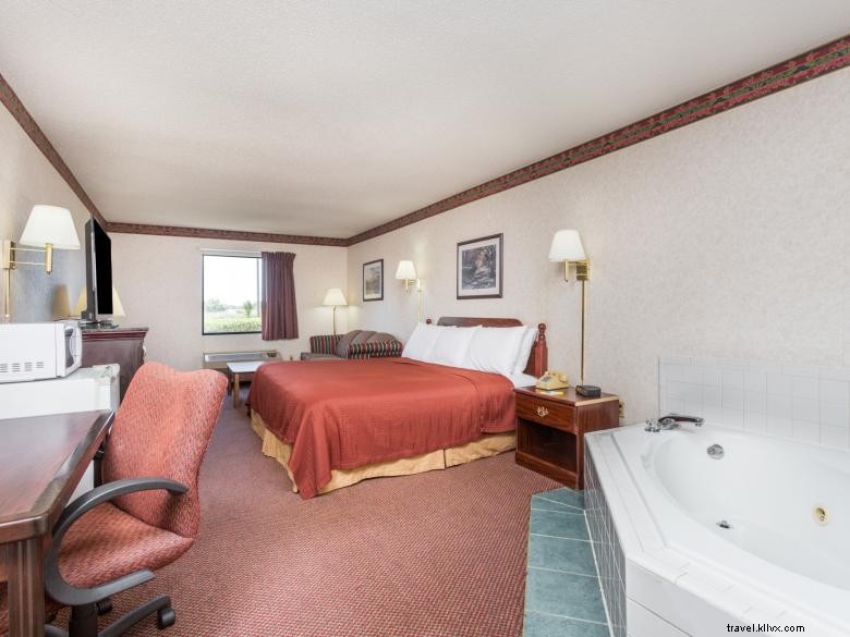 Days Inn by Wyndham Royston – Comfortable Stay, Affordable Rates & Convenient Location