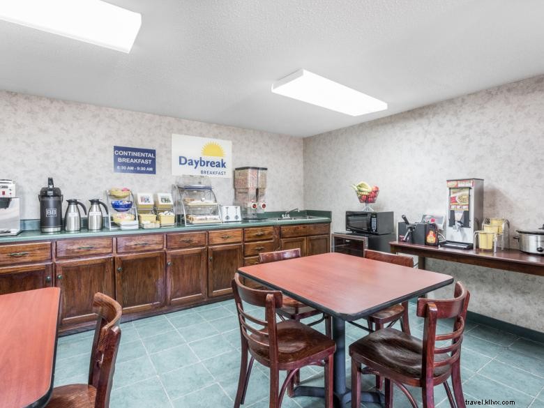 Days Inn by Wyndham Royston – Comfortable Stay, Affordable Rates & Convenient Location