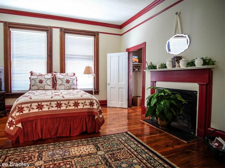 Historic Rose-Lovell House – 1907 Foursquare Gem in St. Marys, GA