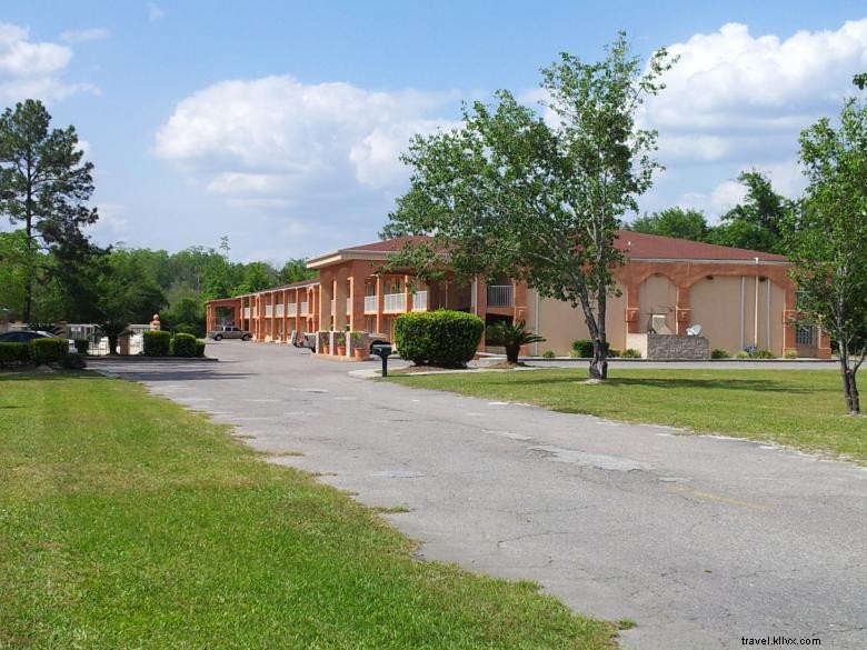 Regency Inn Valdosta – Comfortable Rooms & Excellent Service