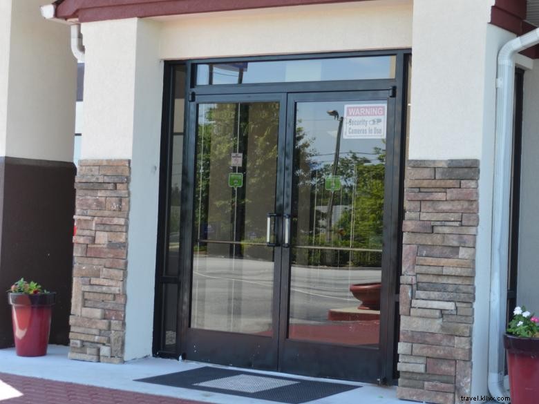 Red Roof Inn & Suites – Augusta West: Comfortable & Convenient Stay