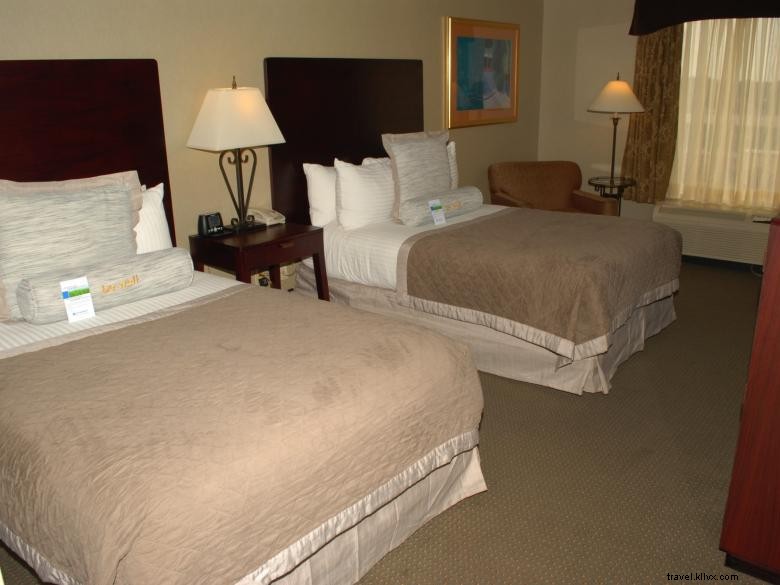 Ramada Plaza by Wyndham Atlanta Airport – Premium Comfort & Airport Convenience