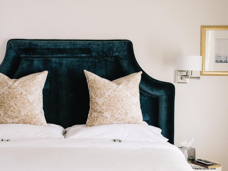 Sparrow Hill Inn – Historic 1890 Home with Elegant Suites