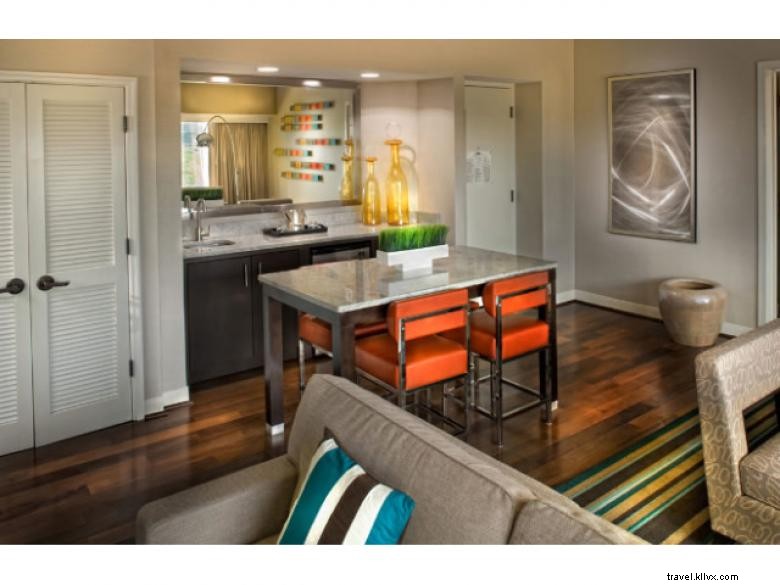 Hyatt Regency Suites Atlanta Northwest – Luxury Comfort & Convenient Location