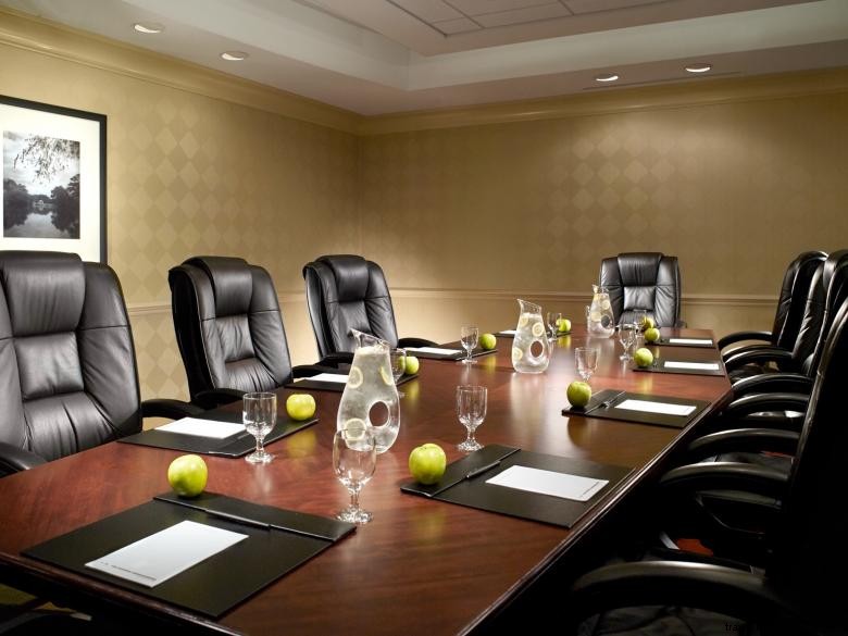 Atlanta Marriott Suites Midtown – Luxury Comfort in the Heart of Downtown