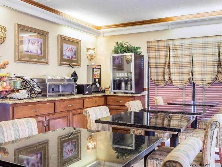 Econo Lodge Inn & Suites Griffin – Comfortable, Affordable Stay