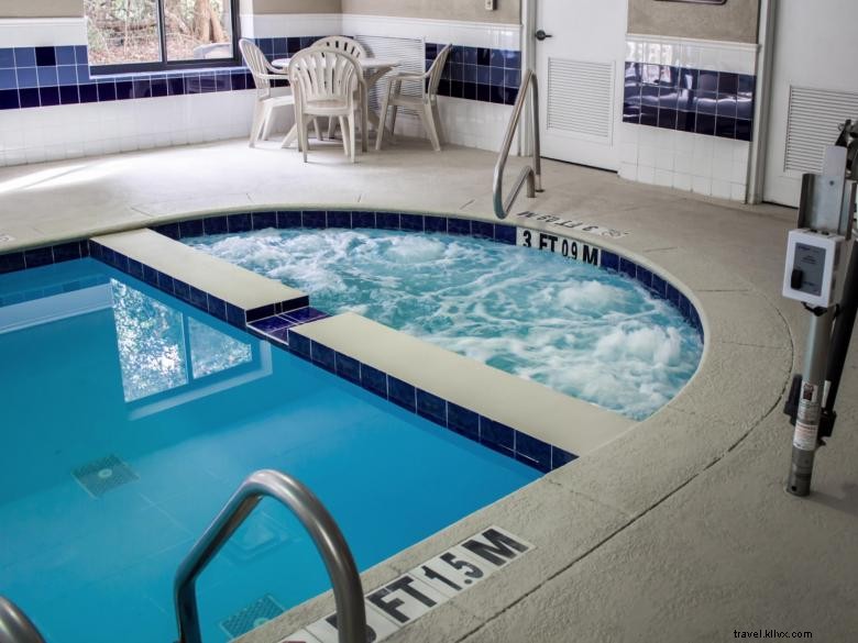 Comfort Suites Savannah North – Port Wentworth | Modern Comfort & Convenient Location