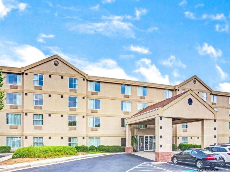 Quality Suites – Comfortable Stays Near Atlanta Airport East