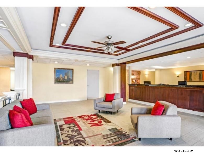 Quality Suites – Comfortable Stays Near Atlanta Airport East