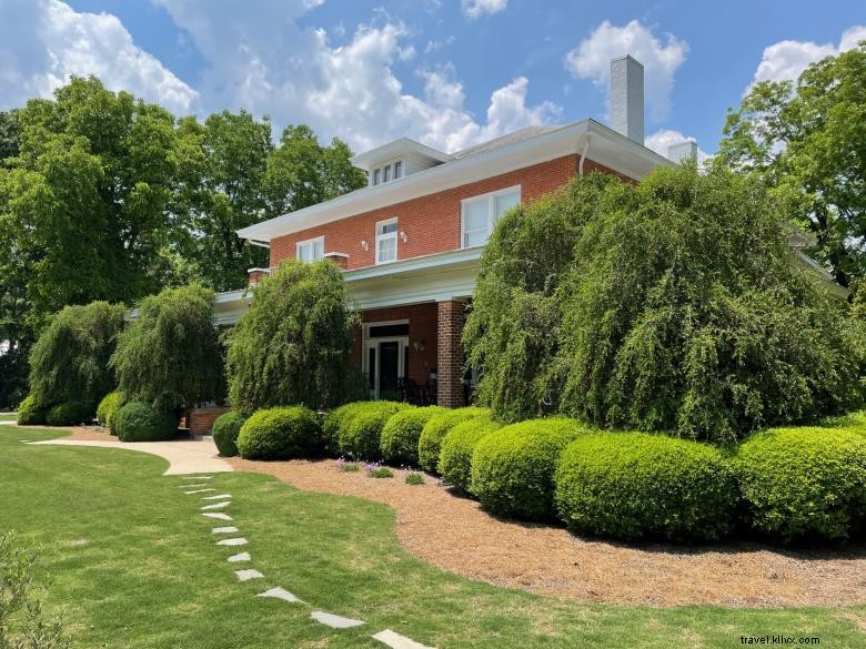 Gillen House Luxury Bed & Breakfast – Elegant Comfort & Warm Hospitality