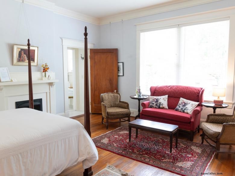 Gillen House Luxury Bed & Breakfast – Elegant Comfort & Warm Hospitality