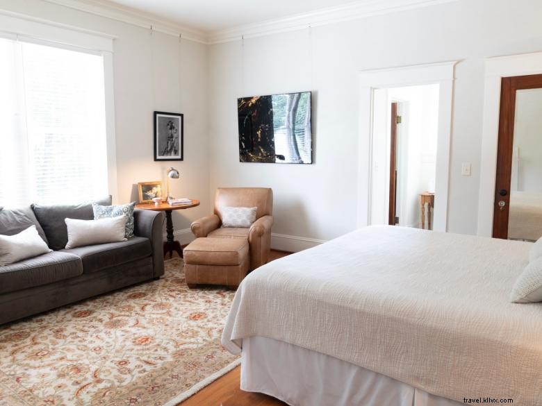 Gillen House Luxury Bed & Breakfast – Elegant Comfort & Warm Hospitality