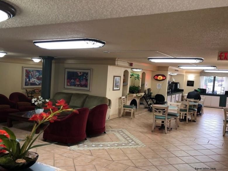 Experience Comfort & Convenience at Horizon Inn & Suites Norcross