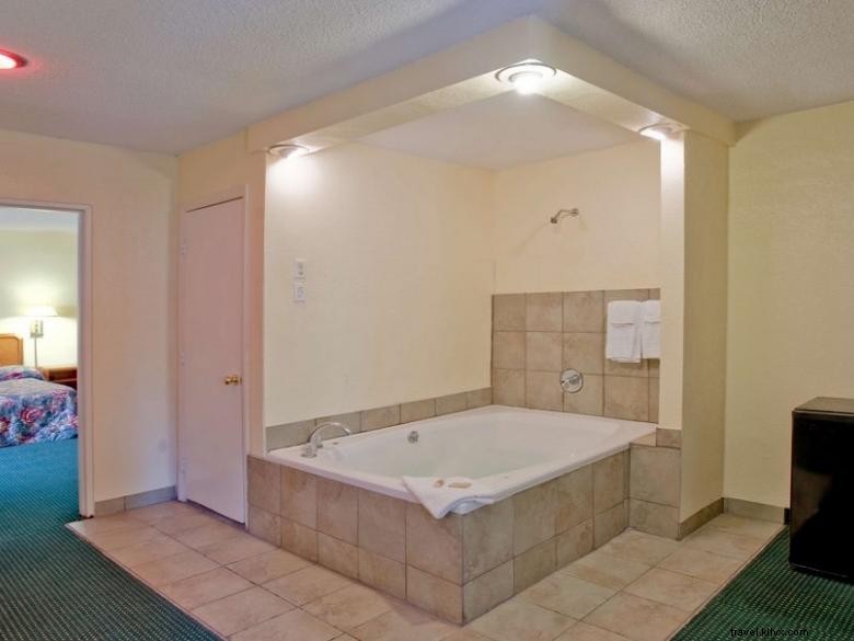 Stay at America s Best Value Inn Savannah – Comfort, Value, and Southern Hospitality