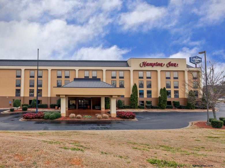 Stay Comfortably at Hampton Inn Conyers – Modern Rooms & Friendly Service