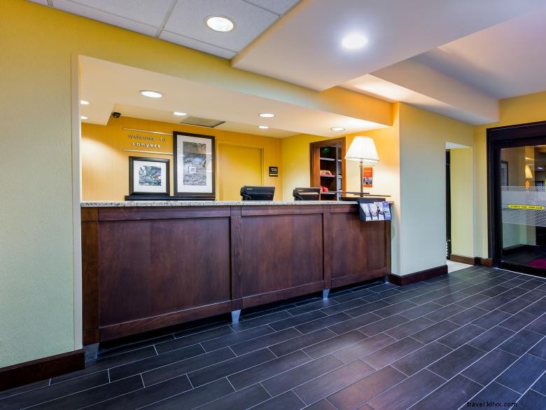 Stay Comfortably at Hampton Inn Conyers – Modern Rooms & Friendly Service