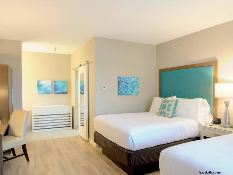 Beachview Club Hotel – Premium Beachfront Resort