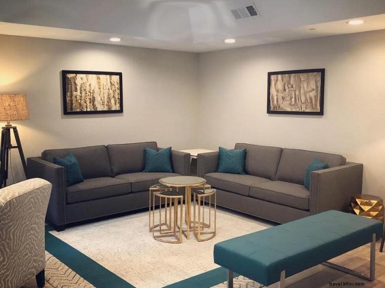 Beachview Club Hotel – Premium Beachfront Resort