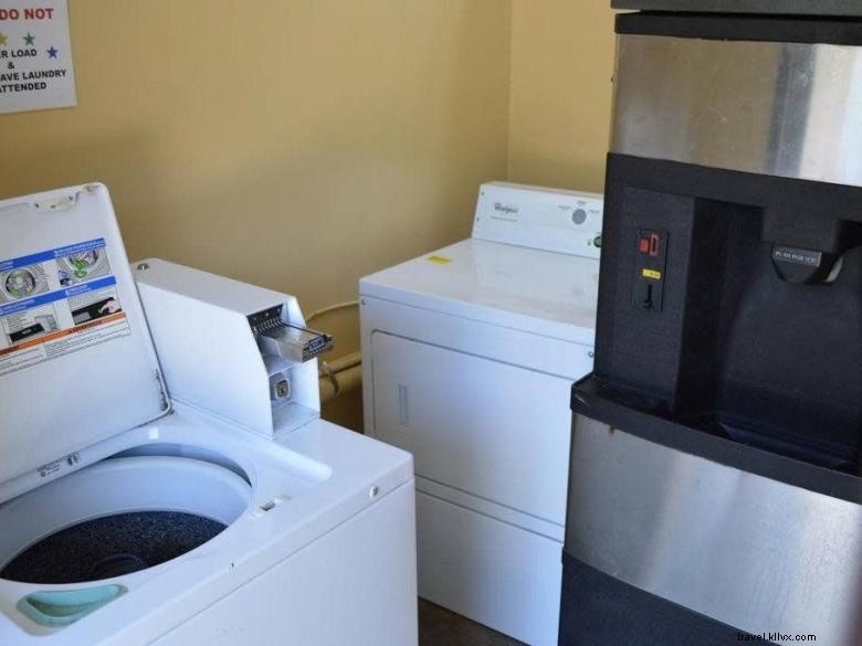 Sun Down Lodge – Your Luxury Retreat in Locust Grove