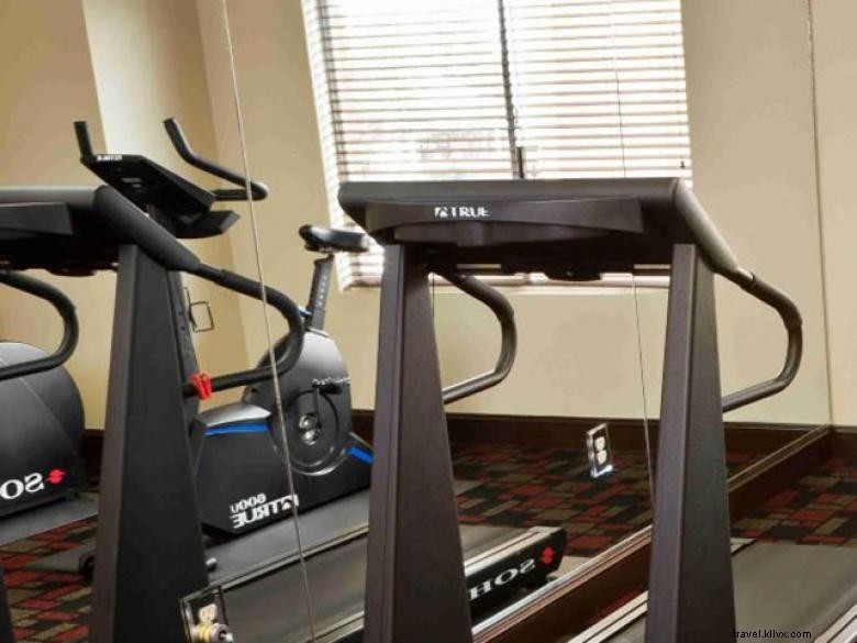 Holiday Inn Express & Suites – Atlanta Johns Creek: Ideal for Business & Leisure