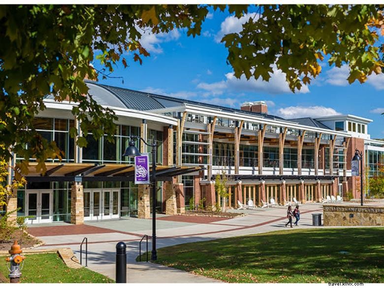 Rollins Campus Center: LEED-Certified 121,000 sq ft Venue at Young Harris College