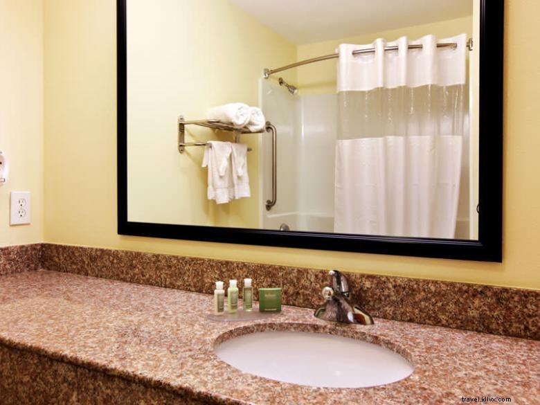 Baymont by Wyndham Savannah South – Comfortable, Affordable Hospitality Near the River