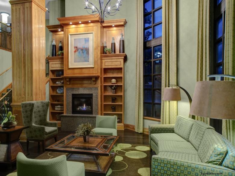 Holiday Inn Express & Suites – Buckhead, Atlanta: Modern Comfort & Convenient Location