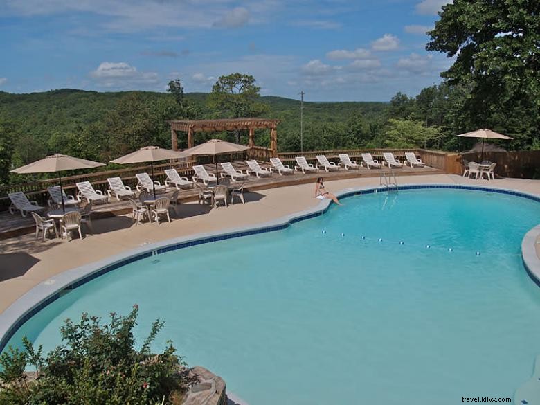 Mountain Top Inn & Resort – Luxury Lodge with Hot Tubs & Scenic Views