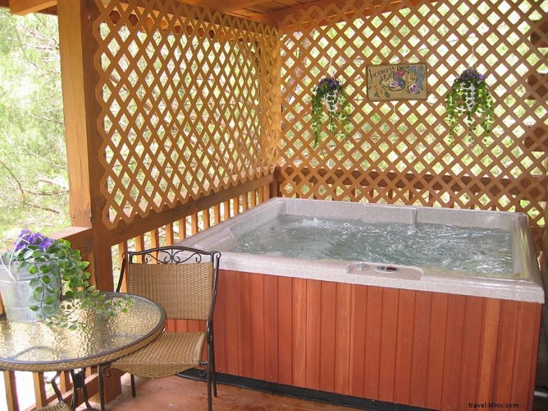 Mountain Top Inn & Resort – Luxury Lodge with Hot Tubs & Scenic Views
