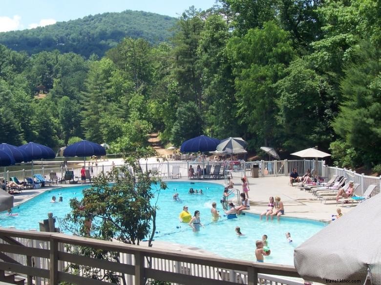 Experience Luxury Living at Petit Crest Villas – Relax by Lake Disharoon