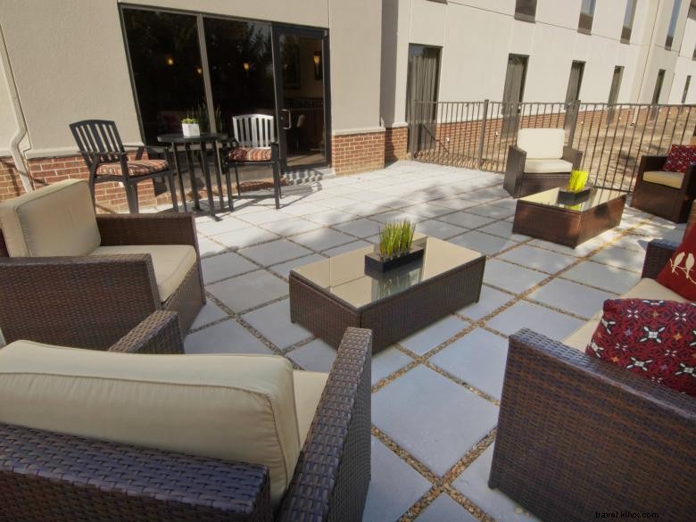 Stay Comfortable & Convenient at Quality Inn & Suites in Dawsonville