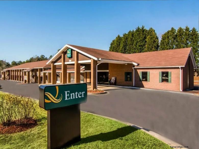 Comfort & Convenience: Quality Inn Toccoa – Your Home Away from Home