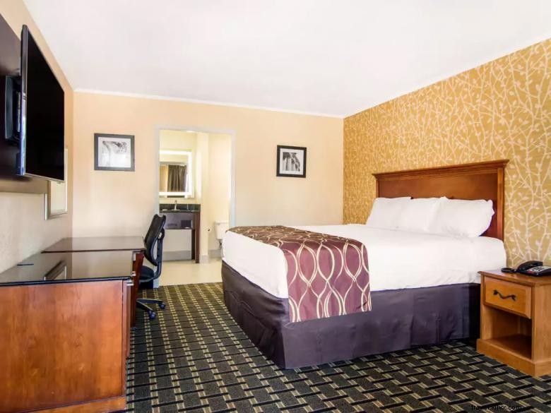 Comfort & Convenience: Quality Inn Toccoa – Your Home Away from Home