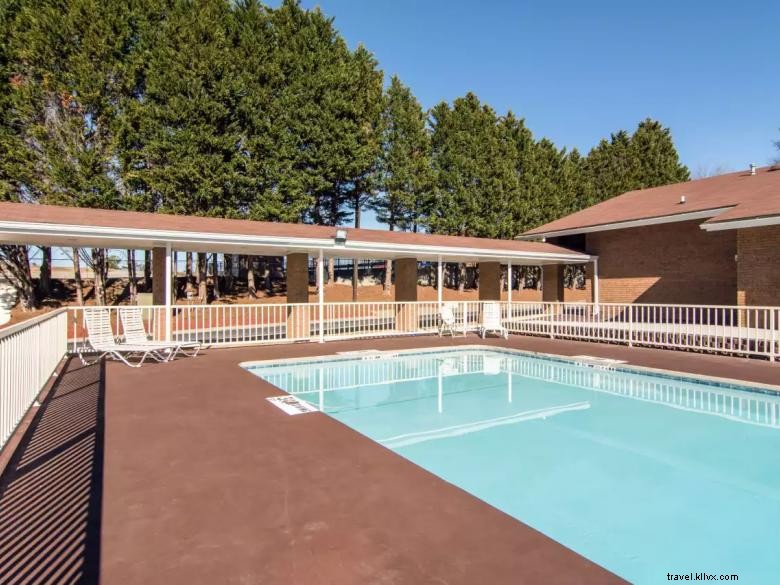 Comfort & Convenience: Quality Inn Toccoa – Your Home Away from Home