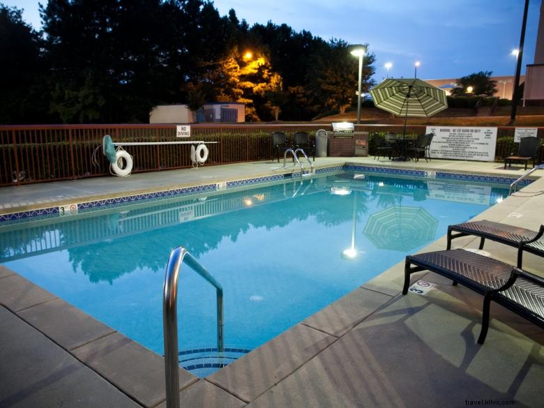 Hampton Inn Carrollton – Comfortable Stay with Free Breakfast