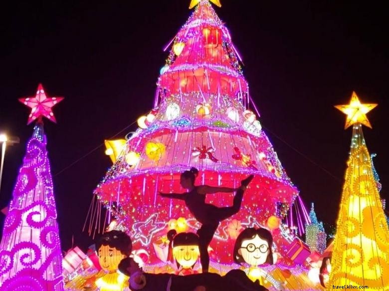 Illuminate Chinese Lantern Festival and Acrobat Show – A Spectacular Cultural Experience