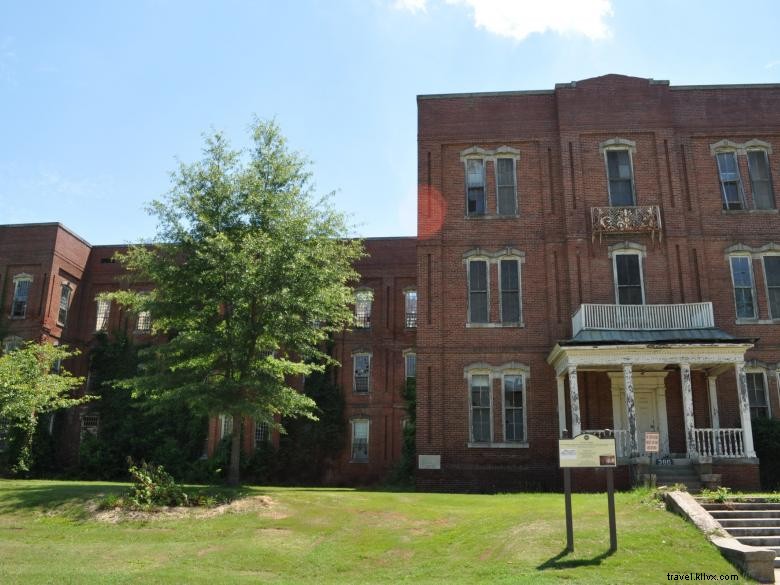 Explore Central State Hospital: Comprehensive Campus Tour