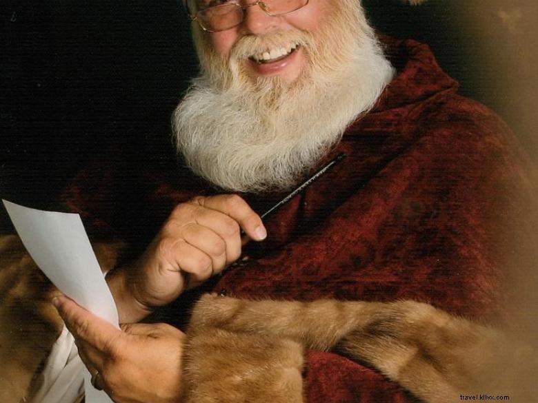 Capture Holiday Joy: Snap Your Photo with Santa & Mrs. Claus