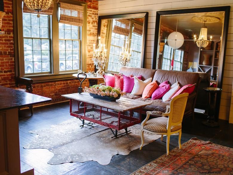 Cohens Retreat: Seaside Escape in Coastal Serenity