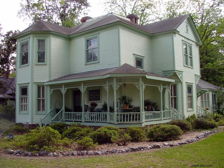 Explore Fitzgerald’s Historic Architectural Treasures