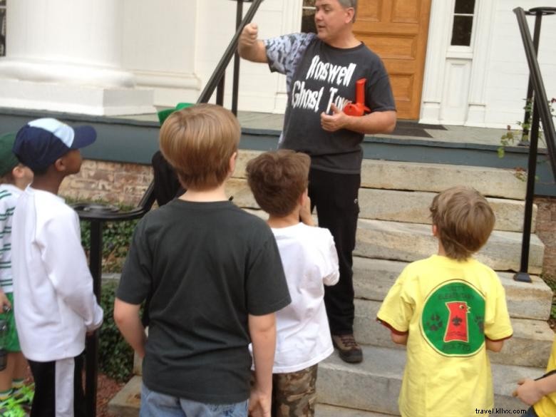 Explore the Haunted History of Roswell: A Guided Ghost Tour